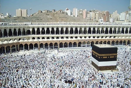 4 Star April Umrah Package